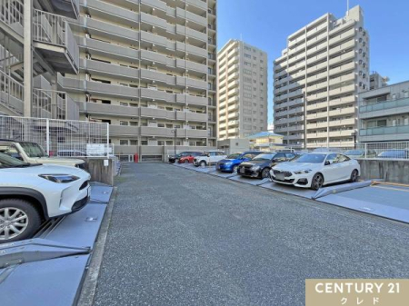  �~�n���ɂ͕��ʁE�@�B���̒��ԏꂪ����܂��i���z12000�`16000�~�j
�󂫏󋵂�ԃT�C�Y�̐���������܂��̂ŁA����]�̏ꍇ�͂��C�y�ɂ��m�F���������B