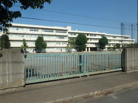 ���ӊ� �y���w�Z�z�x�m���s���݂��ّ䏬�w�Z�F640m