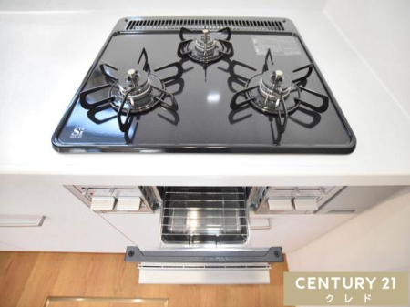 �L�b�`�� �Z�������ł��������͂��ǂ�3���R�������̗p�B�O�����t���Ȃ̂ŏĂ����������y���߁A�������̃��p�[�g���[���L����܂��B