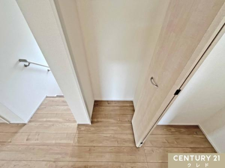 ���[ �L���ɂ͂���Ɗ��������[�X�y�[�X�������B���Օi�̃X�g�b�N��|���p�i�A�G�ߊO�̉Ɠd�̎��[�Ȃǂɂ����g�����������܂��B