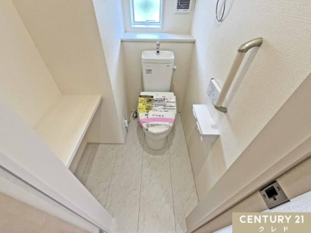 �g�C�� ���K���Ɖq���ʂ����˔������E�H�V�����b�g�@�\�t���g�C���B�ǖʂɂ̓j�b�`���[������A�J�E���^�[�X�y�[�X��������[�͂��[���B�肷����ݒu�ς݂ň��S���Ďg�����Ԃł��B