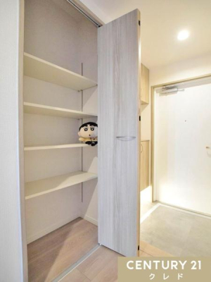 ���[ �L���ɂ͂���Ɗ��������[�X�y�[�X�������B���p�i�̃X�g�b�N�͂������A���Ƒ��̋��L�A�C�e����h�ЃO�b�Y�̒u���ꏊ�Ƃ��Ă��劈�􂵂܂��B