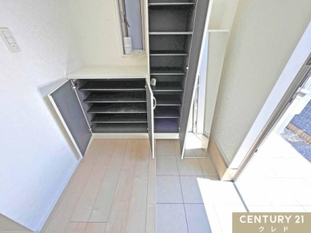���� �����Ղ�̎��[�͂�������R�̎��^�V���[�Y�{�b�N�X�B���Ƒ��S���̌C���X�b�L���ƕЕt���A���ł��Y��Ȍ��ւł��q�l�����}���ł��܂��B