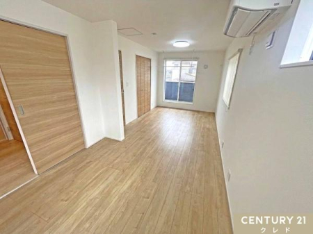 �m�� �y�m��5.25��+6���z
�����A�����K�v�ƂȂ����ۂ�2�����ɕ����邱�Ƃ��ł���t���L�V�u���݌v�B
�L�X�Ƃ�����Q���Ƃ��Ă����g�����������܂��B
���c�u����CG���H�ɂ�菜�����Ă��܂��B