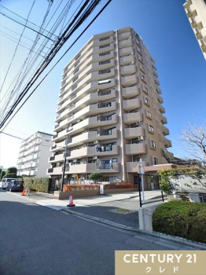 ���n�O�ώʐ^ �쓌�����ŗz����ǍD��3LDK�B
�����ݔ��V�K�����E�N���X���ւ��ȂǁA�V�K���m�x�[�V�����ŃL���C�ɐ��܂�ς��܂��B