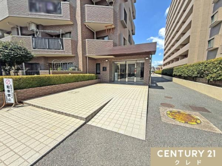 �G���g�����X �y�I�[�g���b�N�t���G���g�����X�z
�h�Ƒ΍�Ƃ��Ă����ʓI�ȃI�[�g���b�N�@�\�t���̃G���g�����X�ł��B
����ƌ���������2�J���ł�������Ƒ΍�ł��܂��B
���̑��ݔ������C�y�ɂ��₢���킹���������B