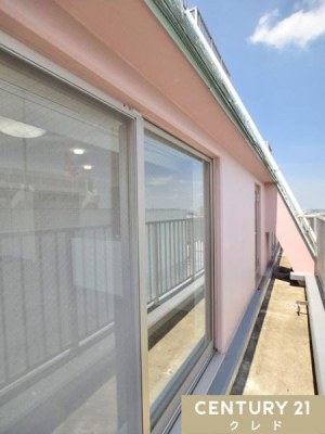 �o���R�j�[ �k���E�k���E�쓌��3�ʃo���R�j�[�B�쑤�ł����Ղ�̂����󕨂������A�k���͂�����Ƃ����C���]���̃X�y�[�X�Ɂc�Ȃǎg�����͗l�X�B���ƑS�̂ɐS�n�悢�����ʂ蔲���܂��B