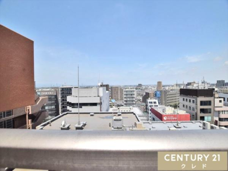 �Z�˂���̒��]�ʐ^ 13�K�����Ɉʒu���邨�Z�܂��͒��]���ǍD�B���E���Ղ鍂���������Ȃ����߁A�z����E�ʕ��ǍD�ł��B�S�n�悢���ɕ�܂�Ȃ���A�������Ƃ������Ԃ����߂������������܂��B