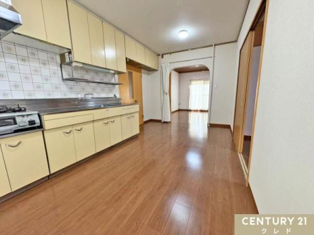 �L�b�`�� �W�����Ă��������ł���Ǖt���^�C�v�̃L�b�`���ł��B
���r���O�A�_�C�j���O�ƈ�̉������L�b�`���͂������̍ۂ��Ƒ��Ɗ��Y�����Ƃ��ł��܂��B