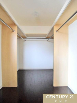 ���[ �V�[�Y�����̃A�E�^�[���珬���ނ܂ŁA�ߗނ������Ղ���[�ł���A�m���D���ɂ��������E�H�[�N�C���N���[�[�b�g�������B�����̂��m���I�т��y���݂ɂȂ肻���ł��B