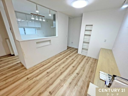 �L�b�`�� ���r���O�ŗV�Ԃ��q���܂������Ȃ��璲�����ł���A���S�̑Ζʎ��L�b�`���B���������ӂ���ԂŁA�����̉Ǝ����y�����Ȃ肻���ł��B