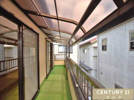 �o���R�j�[ �����t���ŉJ�̓������S�A������̍L�X�o���R�j�[�B
���󕨂������Ղ���ׂĂ��]�T�̂���L���B����������ǂ��A���󕨂��悭���������ł��B