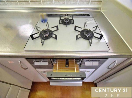 �L�b�`�� �y3���R�����z
�Z��������3���R�����Ȃ���S�I���C���E���؁E�`���Ȃǂ܂Ƃ߂č�邱�Ƃ��ł��A�ӌ�т₨�ٓ����������悭�s���܂��B