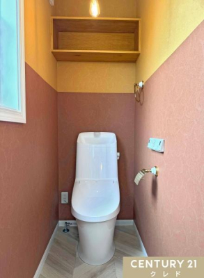 �g�C�� �c�[�g���J���[�̕ǎ���A�ؖڂ݂̒�I�ȂǁA�ו��ɂ܂Ńf�U�C���̂�����肪�l�܂����g�C���B�������̂��鉷�����t���֍��d�l�ŁA�������K�ɂ��g�����������܂��B