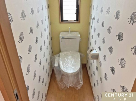 �g�C�� �y�������֍��Ńf���P�[�g�ȉq���ʂ����S�z
�e�K�Ƀg�C���t���B
�Z�������̎��ԑтɂ��A���Ƒ��݂Ȃ��܂��C�����ǂ����g�����������܂��B������ɂ����������̂��郌�X�g���[���ɂȂ��Ă��܂��B