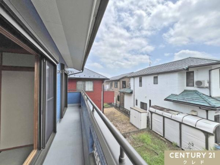 �Z�˂���̒��]�ʐ^ ���Z�܂�����͍L�X�Ƃ�����𒭂߂邱�Ƃ��ł��܂��B
�z����̗ǂ��Z��X�Ȃ̂ŉƎ���׋��̍��Ԃɂق��ƈꑧ�����Ƃ��ł��܂��B