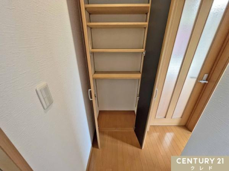 ���[ �y1�K�z�[�����[�z
���Ƒ��F�l�̎g�p������̂Ȃǂ����[����΁A���������s�������Ȃ��Ă����݂܂��ˁB
���s���ȓ_�͂ǂ�ȍ��ׂȂ��Ƃł����C�y�ɂ����k�������I