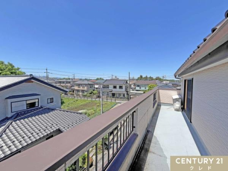 �Z�˂���̒��]�ʐ^ �y3�K�@�o���R�j�[�z
���s���̂���o���R�j�[�ł��B
2�̗m������o����\�ȓ�ʃo���R�j�[�́A�����ɂ��g���ȗz����������邱�Ƃ��ł��܂��B