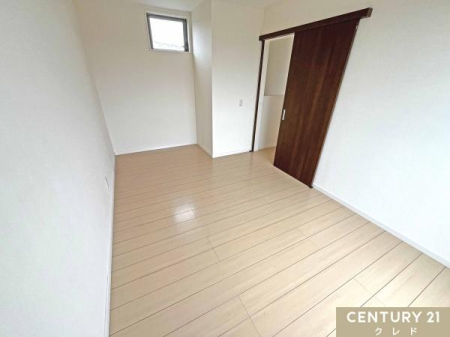 �m�� �y�m��7���z
3�ʍ̌��ł����Ղ�̗z���ƐS�n�悢������荞�ށA���邭�J�����̂����Ԃł��B
���v�w�̎�Q���ɂ������߂ł��B