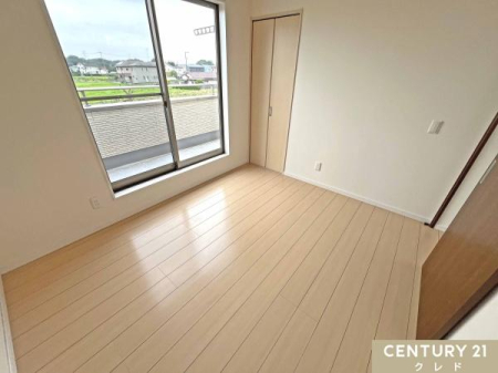 �m�� �y�m��5.25���z
���q���܂̂������ɂ҂�����ȗm��5.25���B
�x�b�h��f�X�N��z�u���₷���A�g������̗ǂ��\���ȍL���ł��B