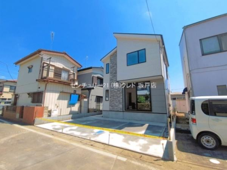 �O�ʓ��H�܂ތ��n�ʐ^ �X�[�p�[��R���r�j���k��5�������B���w�Z��������قǋ߂��A�q��ĉƑ��Ƀs�b�^���ȏZ���B
����3�䒓�ԉ\�I