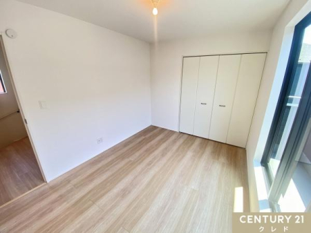 �q������ �y�m��6���z
6���͂��q�l�̕׋������ɂ��K�����L���B
�׋�����{�I�Ȃǂ̉Ƌ��u���Ă��t���[�X�y�[�X���m�ۂ��邱�Ƃ��ł��܂��B