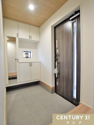 ���� ���邭�J�����̂��錺�ցB��e�ʂ̃V���[�Y�{�b�N�X������A���Ƒ����̌C������������[�\�B�p���t���ŁA���o�����O�̐g�����Ȃ݃`�F�b�N�ɂ��֗��ł��B