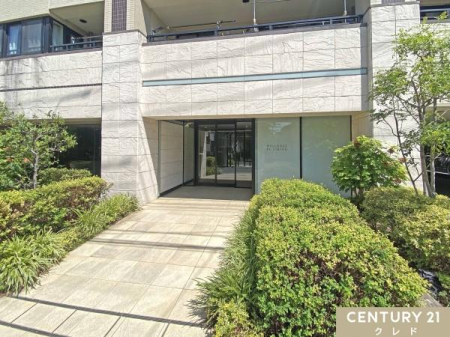 �G���g�����X �΂��ӂ��G���g�����X�B
�Ǘ��l�����΂ŏ풓���Ă���A���X�̐��|�E�Ǘ����s���͂������p���́A���K��Ă������ň��S��������܂��B