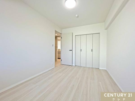 �q������ �y�m��6���z
���q���܂̂������ɂ��������߂ȗm��6���B�׋�����{�I�Ȃǂ�u���Ă��A�������Ƃ����t���[�X�y�[�X���m�ۂł��܂��B