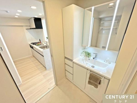 ���ʑ�E���ʏ� �Z�������̐g�x�x�ɕ֗��ȎO�ʋ����ϑ�B�����⑫���̈����o���Ȃǎ��[�X�y�[�X���[�����Ă���A�����ނ���������Еt���܂��B