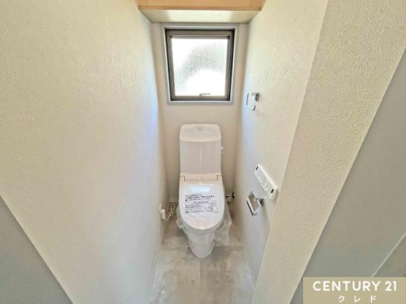�g�C�� �����玩�R��������A���邭�u�₩�Ȉ�ۂ̃g�C���ł��B�������֍��t���Ŗ������K�B�����������₷���A�����ȏ�Ԃ�ۂ��₷���̂����͂ł��B