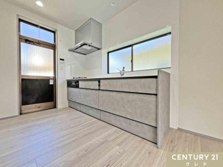 �L�b�`�� �L�b�`���͑�l2�l������ł���Ƃ�̂���L���B������������A������Еt�����X���[�Y�ɍs������K�ȋ�Ԃł��B