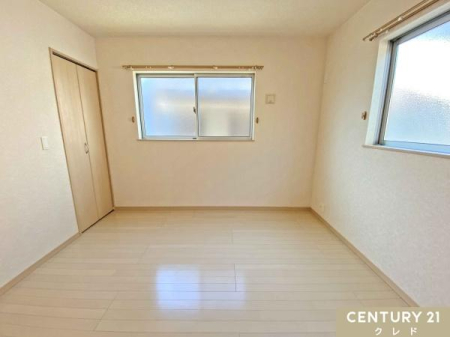 �Q�� �y�m��5.2���z
2�ʍ̌��Ŗ��邭�A���ʂ����ǍD��5.2���̗m���B��1.5�؂̍L�XWIC�t���ŁA�ߗނ�G�߉Ɠd������������[�ł��܂��B����������������L���g����̂��������|�C���g�ł��B