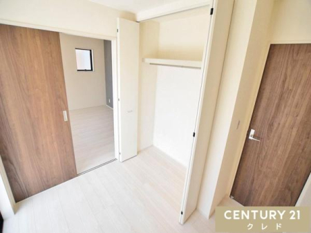 �m�� -