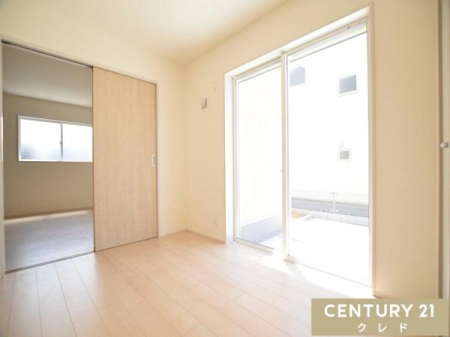 �m�� -