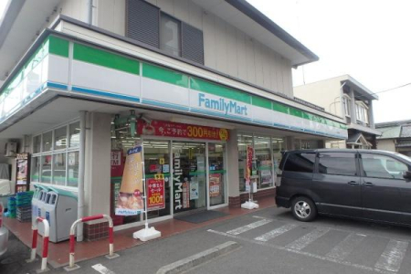 ���ӊ� �y�R���r�j�z�t�@�~���[�}�[�g ��z�ʒ��X�F140m