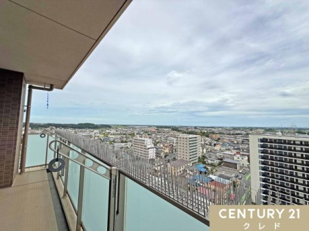 �Z�˂���̒��]�ʐ^ �o���R�j�[����̒��]�ł��B�ŏ�K�̂��ߌ����炵���ǂ��A�S�n�悢���������������ԂœV�C�̗ǂ����ɂ͐S�����t���b�V���ł��܂��ˁB