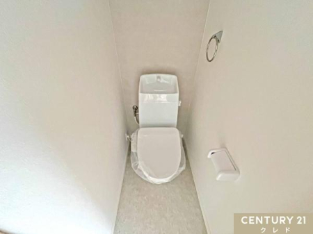 �g�C�� 1�E2�K�̊e�K�Ƀg�C��������܂��B���̖Z�������Ԃ����ԑ҂��̐S�z���Ȃ��A������̃g���u���������S�ł��B