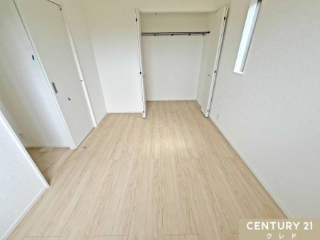 �q������ �y����6���z
�X���C�h�h�A���̗p�����m���́A���̊J�X�y�[�X�����Ȃ����߉Ƌ�����C�A�E�g���₷���A��Ԃ��L�X���p�ł��܂��B�n���K�[�p�C�v�t���N���[�[�b�g�������A���[�͂��[���B