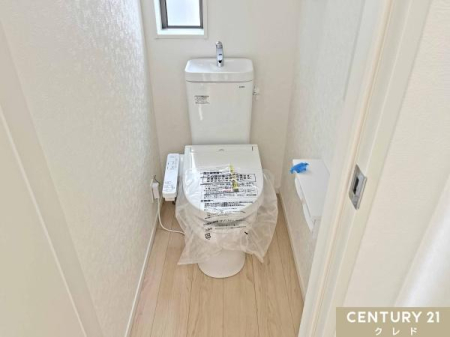 �g�C�� �����玩�R��������A���邭�u�₩�Ȉ�ۂ̃g�C���ł��B�������֍��t���Ŗ������K�B�����������₷���A�����ȏ�Ԃ�ۂ��₷���̂����͂ł��B