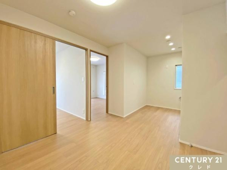 ���r���O �y�_�C�j���O�L�b�`��7.9���z
�e�����փX���[�Y�ɂȂ����炵�₷�����������́B�����J������Ηאڂ��邨�����ƈ�̊��̂���L�X�Ƃ�����ԂƂ��Ċ��p�ł��܂��B