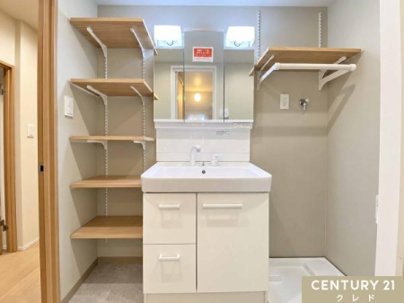 ���ʑ�E���ʏ� �Z�������̐g�x�x�ɕ֗��ȎO�ʋ����ϑ�B�����⑫���̈����o���Ȃǎ��[�X�y�[�X���[�����Ă���A�����ނ���������Еt���܂��B