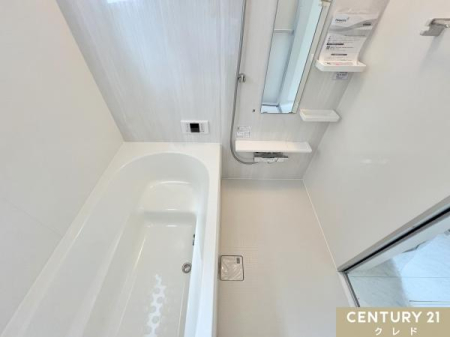 ���� ���������@�Ɨ����������ŉJ�̓��̃����h���[���[���Ƃ��Ă��g�p�\�B
���났�̓������y���߂闁���͉��K���ƕ֗��������˔�������1�؂̋�Ԃł��B
