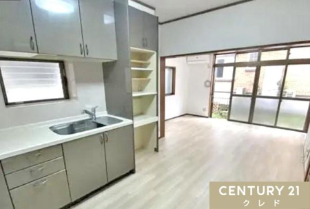 �L�b�`�� �yLDK12���z
�L�b�`���E���r���O���ꏏ�ɂȂ�����̊��̂���12���̃����t���A���r���O�B�v���v���̎��Ԃ��߂����Ă��Ă��q����������ł����Ԃł��B