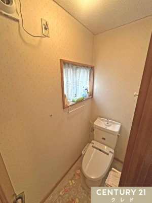 �g�C�� �q���ʂ����S�ȉ������@�\�t���g�C���B
�f���P�[�g�Ȕ畆���𐴌��ɕۂĂ܂��I
���t���Ŋ��C���₷���A�����ȋ�Ԃ�ۂĂ܂��B