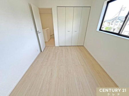 �m�� �y�m��6���z
���Ɩؖڂ���Ƃ����V���v���ȃf�U�C���B�Ƌ��C���e���A�Ƃ����킹�₷���A���C�ɓ���Ɉ͂܂ꂽ�����炵���v���C�x�[�g��Ԃ��y���߂܂��B