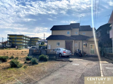 ̑n 1Kɂ͏oƗX܂𕹐݂ĂAcƂl̕ɂ߁I
̋ԂƂĂg܂B