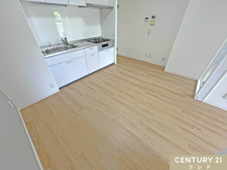 ���r���O �yDK7.3���z
�_�C�j���O�e�[�u����u���Ă���Ƃ肠��L���B
���������ӂ������́A�ǂ�ȃC���e���A�ɂ����a���A��炵��L���ɍʂ�܂��B