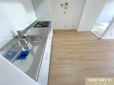 �L�b�`�� �V�X�e���L�b�`���͐V�K�����ς݂ŁA�C�����悭�V�������X�^�[�g�ł��܂��B
��Ƃ�̂���J�E���^�[��3���R����������A�����̗��������K�ɁI