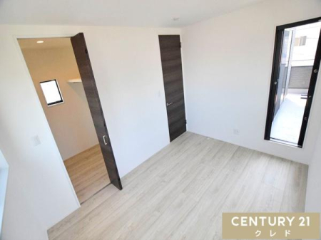 q y3K@m8z
VvȎ́AD݂̉ƋG݂RɃCAEgāA炵ԂÂ肪y߂܂B
WICALg܂I